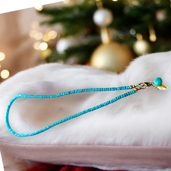 Handmade Natural Arizona Turquoise Necklace in Solid 14k Yellow Gold - Picture 2 of 11